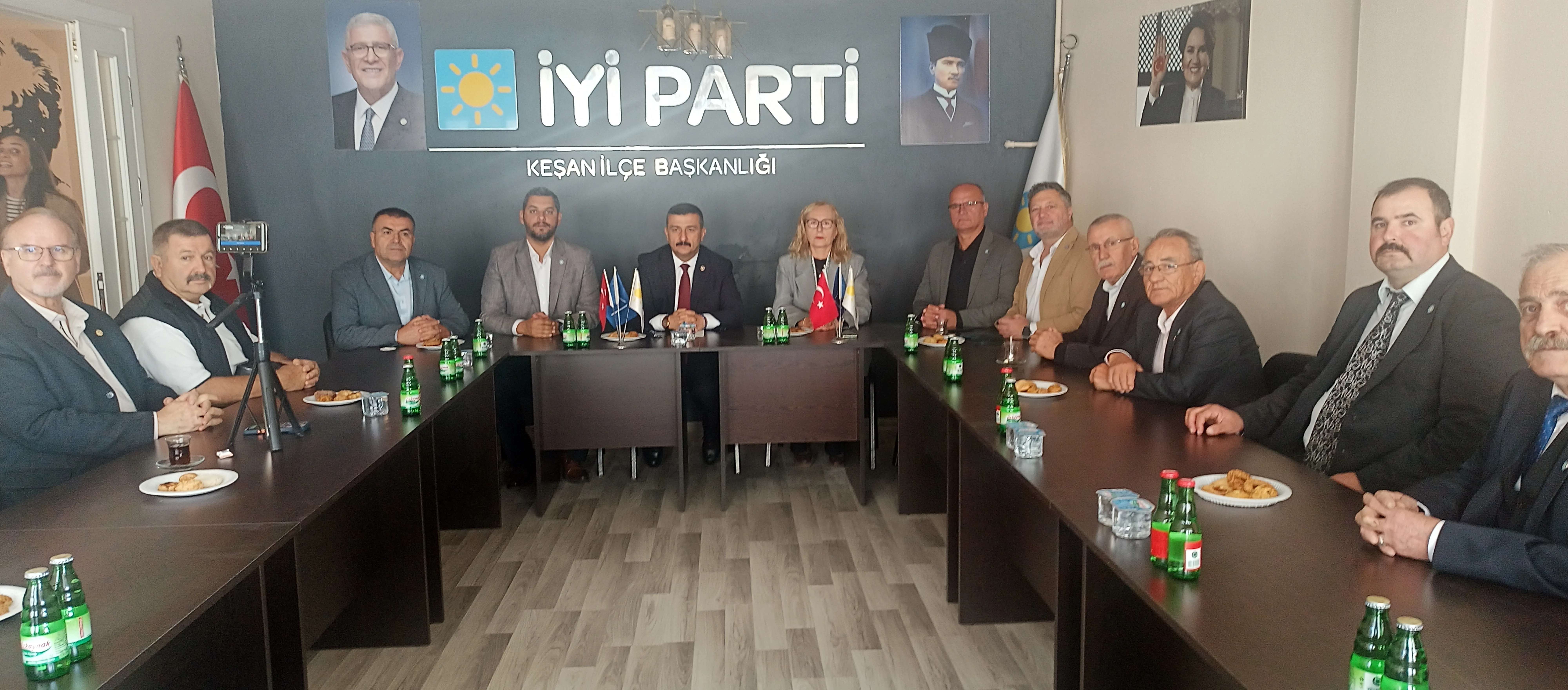 İYİ Parti'li Türkoğlu'ndan Keşan'da sert tepki: "Yönetilemeyen bir Türkiye var"