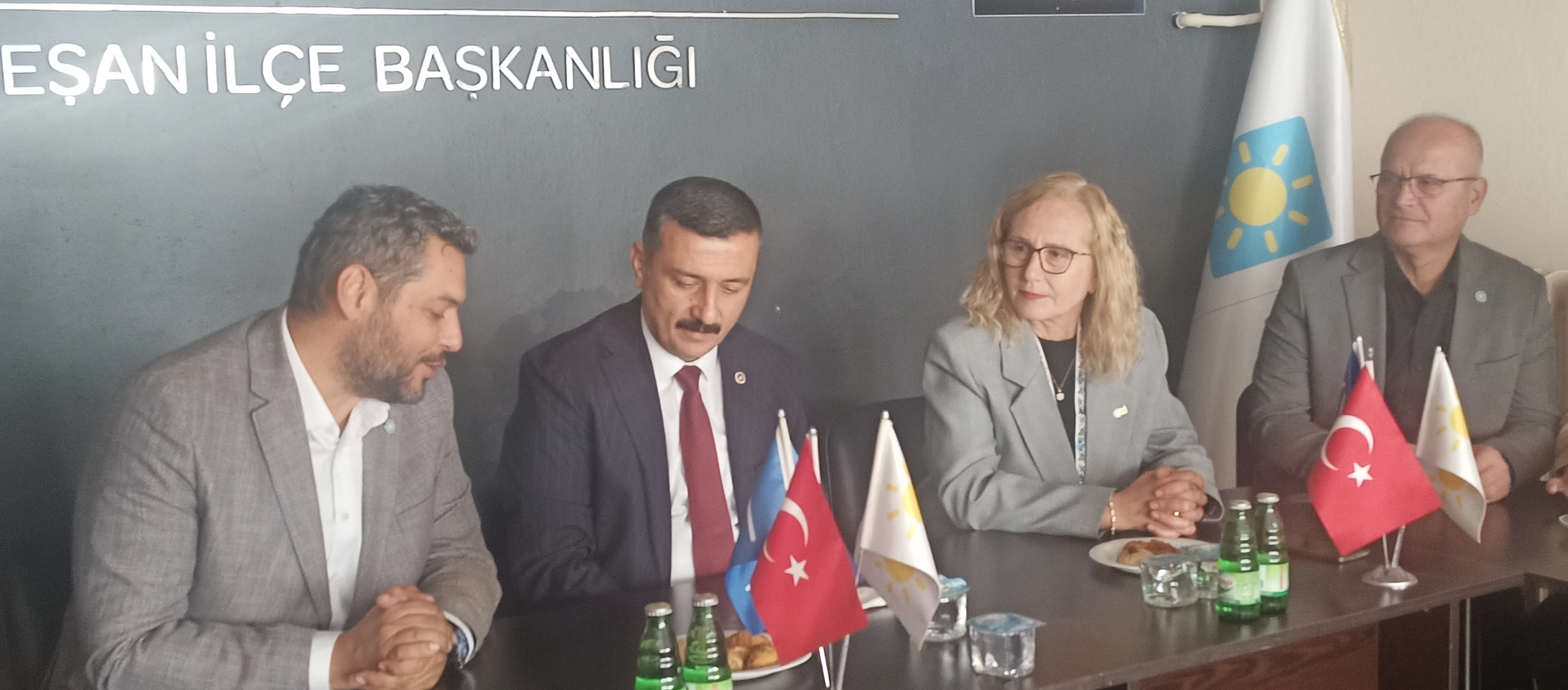 İYİ Parti'li Türkoğlu'ndan Keşan'da sert tepki: "Yönetilemeyen bir Türkiye var"